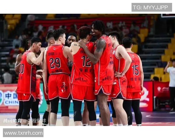 广州男篮与奇才精彩对决回顾赛场瞬间与球员表现分析